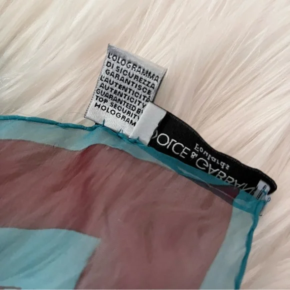 Vintage Dolce and Gabbana Foulards Silk Scarf Neck Zebra Tiger Stripe Italy - Picture 10 of 11